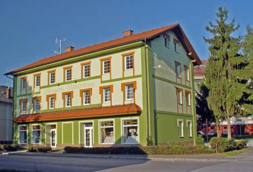 Hostal Pension Marathon