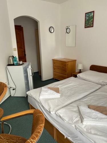 Hostal Pension Holiday