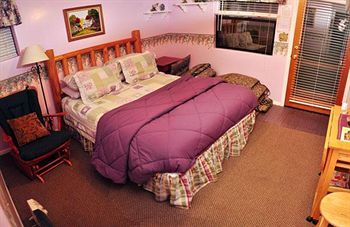 Nature's Inn Bed And Breakfast
