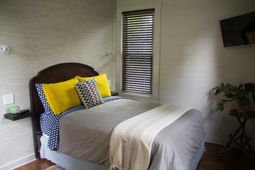 Hostal Homestead Inn Guest House