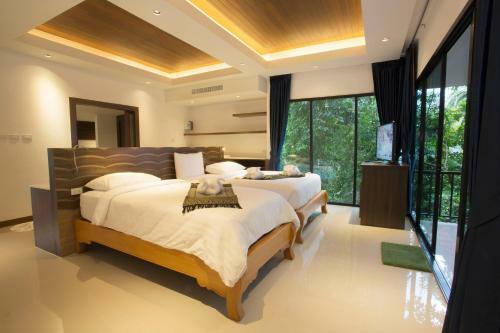 Hotel Rock And Tree House Resort