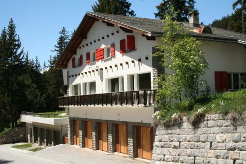 Hostal B&B Swisschalet Montana
