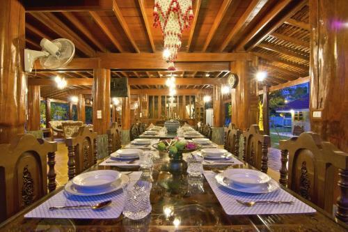 Hotel Bueng Bua Thong Resort