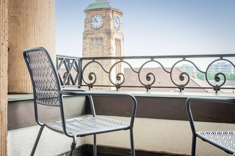 Royal Hotel