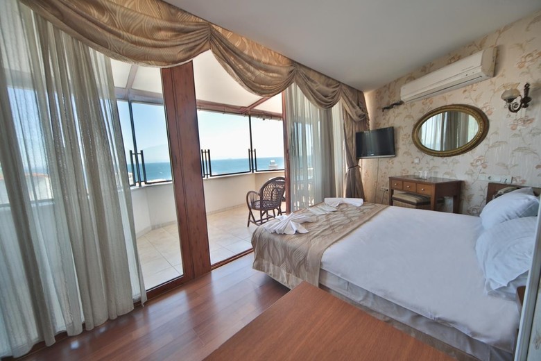 Artefes Hotel