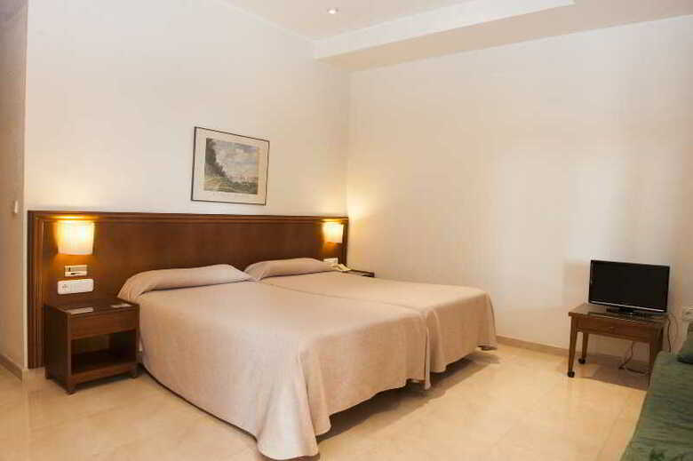 Aparthotel Lloyds Beach Club