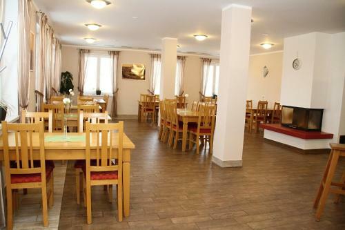 Hostal Penzion Harmonie