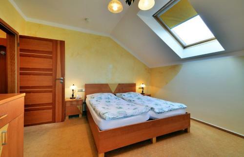 Hostal Restaurace A Penzion Kamenec