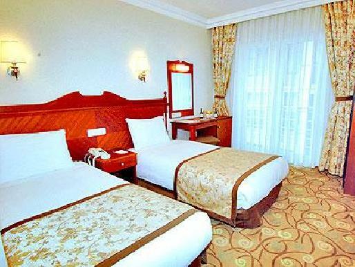Lady Diana Hotel