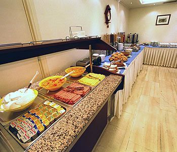 Hotel Economy