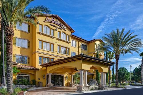 La Bellasera Hotel & Suites