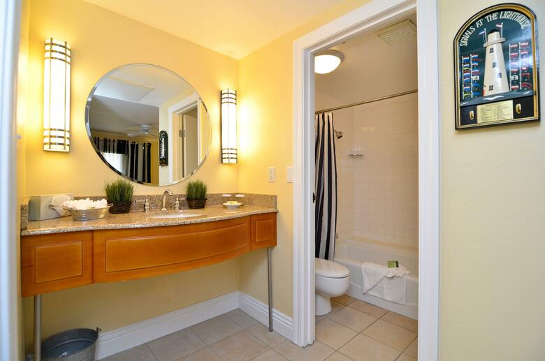 Hotel Pismo Lighthouse Suites