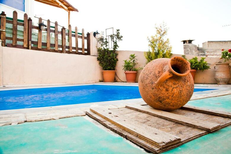 Tsivaras Villas