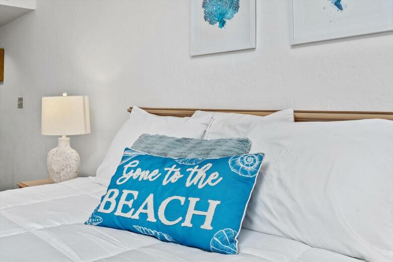 Hotel Beach House Inn & Suites