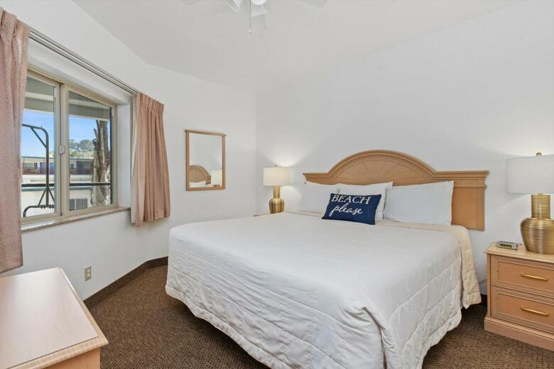Hotel Beach House Inn & Suites