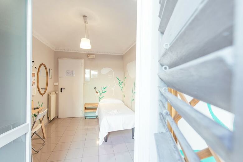 Tomato Backpackers Hotel