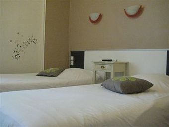 Cecil Hotel