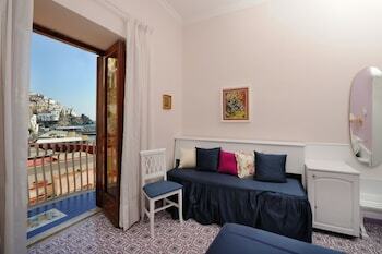 Hotel La Bussola
