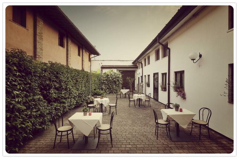 Ca Bianca Hotel Corte Del Naviglio