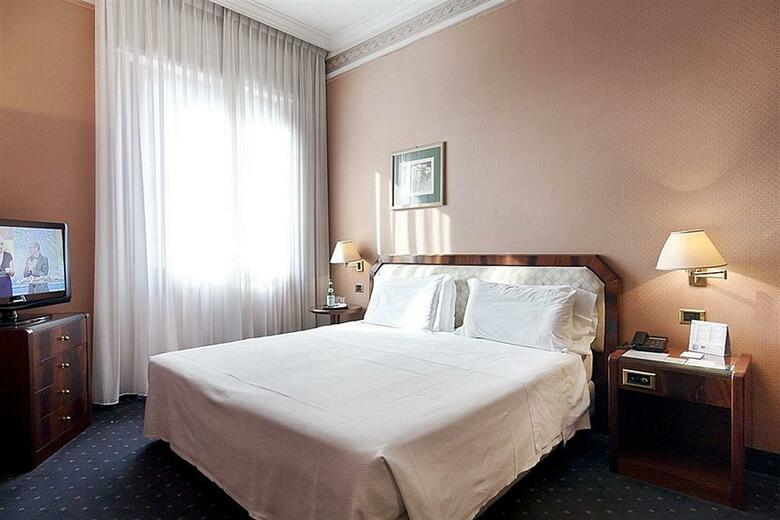 Hotel Bristol