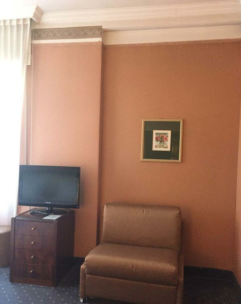 Hotel Bristol