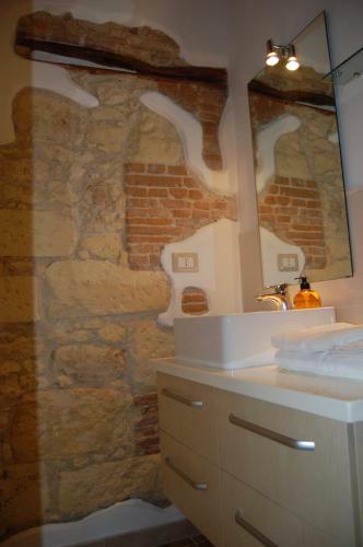 Bed & Breakfast Arch�
