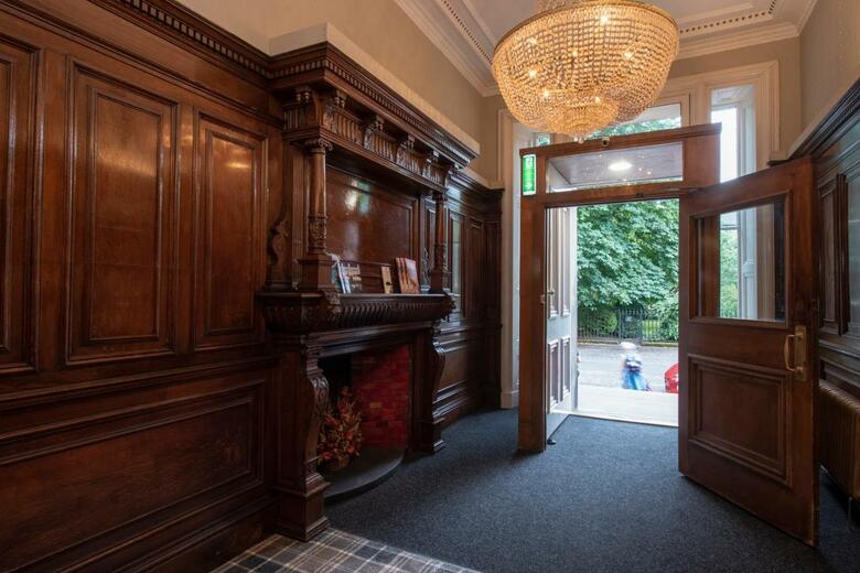Hotel Grosvenor Suites