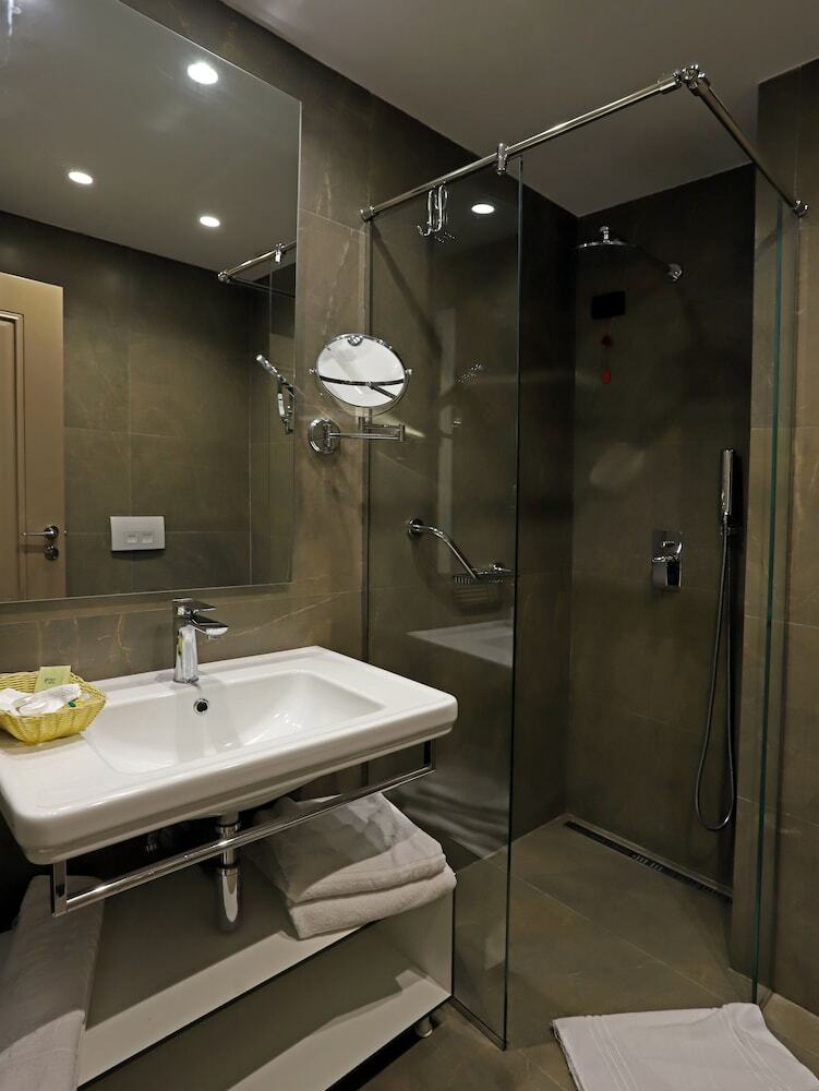 Mondial Hotel