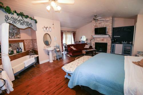 Bed & Breakfast Iron Horse Inn