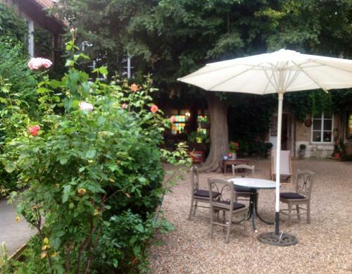 Bed & Breakfast Chambres D'h�tes La Villa Ali�nor