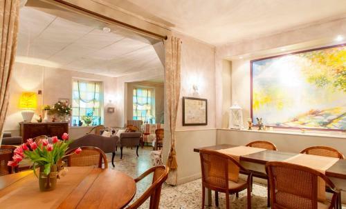 Bed & Breakfast Chambres D'h�tes La Villa Ali�nor