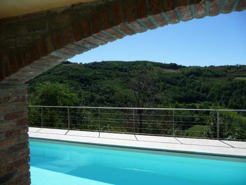 Agroturismo La Corte Di Langa