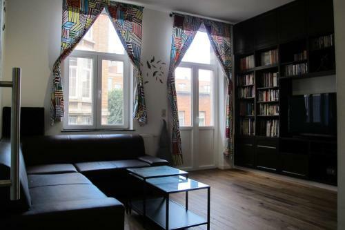 Apartment Tour & Taxis 3