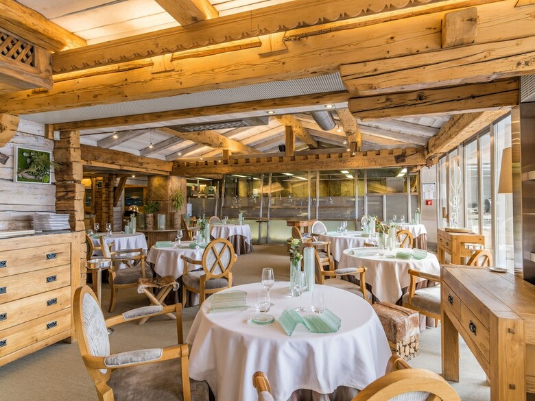 Hotel H�tel Restaurant Yoann Conte Bord Du Lac