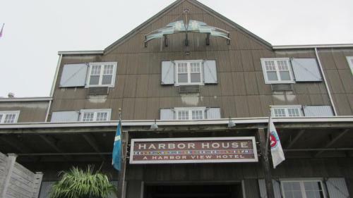 Motel Harbor House Hotel And Marina
