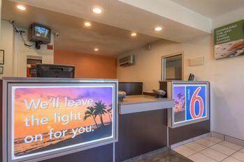 Motel 6 San Bernardino South
