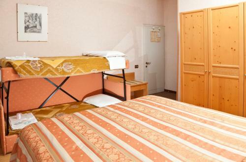 Hostal Hotel Marchi