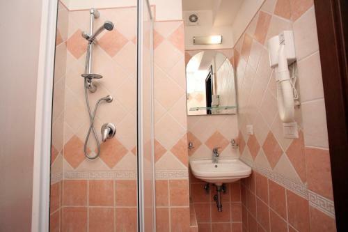 Bed & Breakfast Tiburtina Guesthouse
