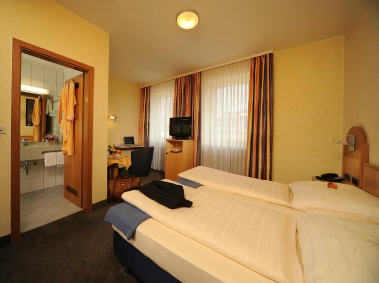 City Partner Hotel Strauss