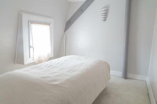 Bed & Breakfast Chambres D'h�tes - La Villa de La Paix