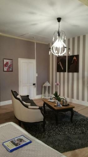 Bed & Breakfast Chambres D'h�tes - La Villa de La Paix