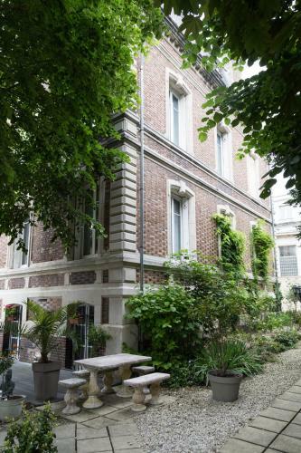 Bed & Breakfast Chambres D'h�tes - La Villa de La Paix