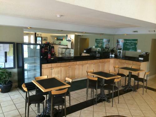 Motel Guesthouse Inn & Suites
