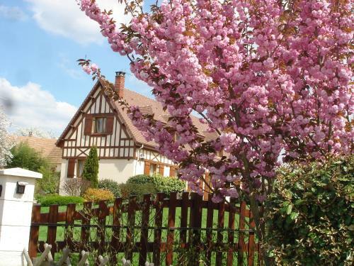 Bed & Breakfast Chambres D'h�tes Au Temps Des Cerises