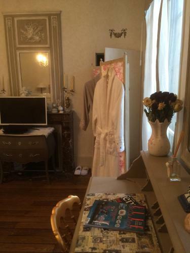 Bed & Breakfast Maison Du Th��tre Saint Bonnet