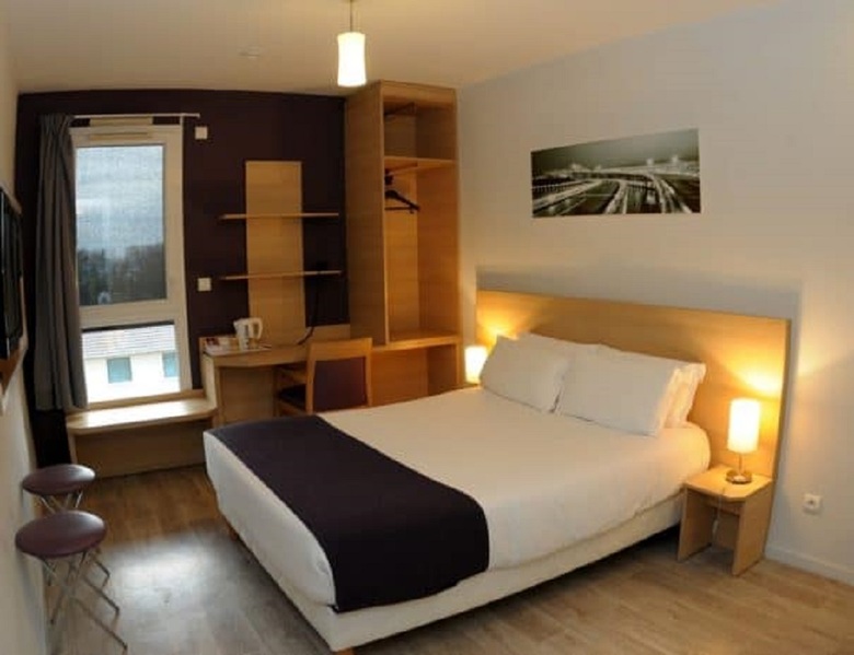 Hotel Comfort Suites Lyon Est Eurexpo