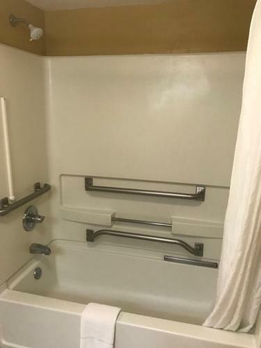 Motel Days Inn & Suites Tucker