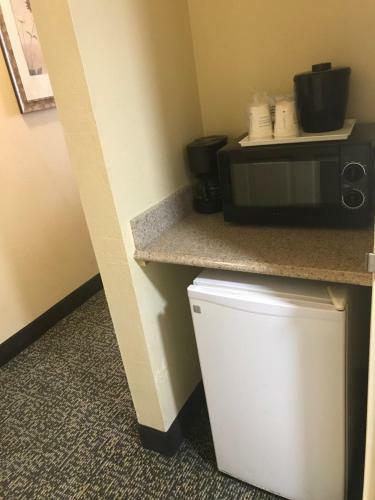 Motel Days Inn & Suites Tucker