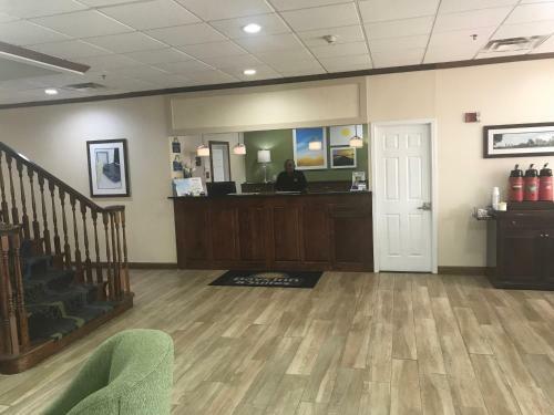 Motel Days Inn & Suites Tucker
