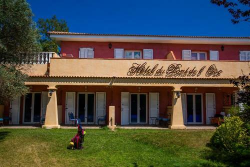 Hotel Du Pont De L'oso